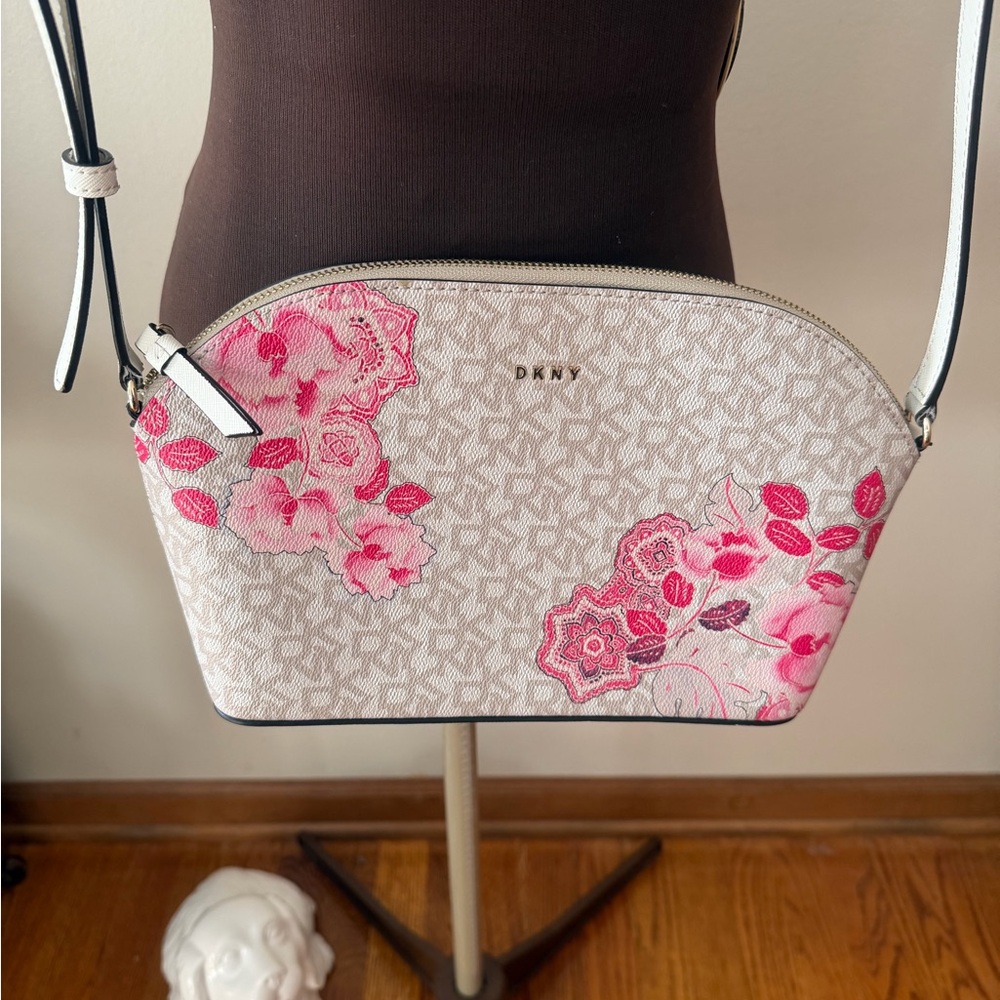 DKNY Lt Tan Floral Crossbody Bag - Picture 2 of 13